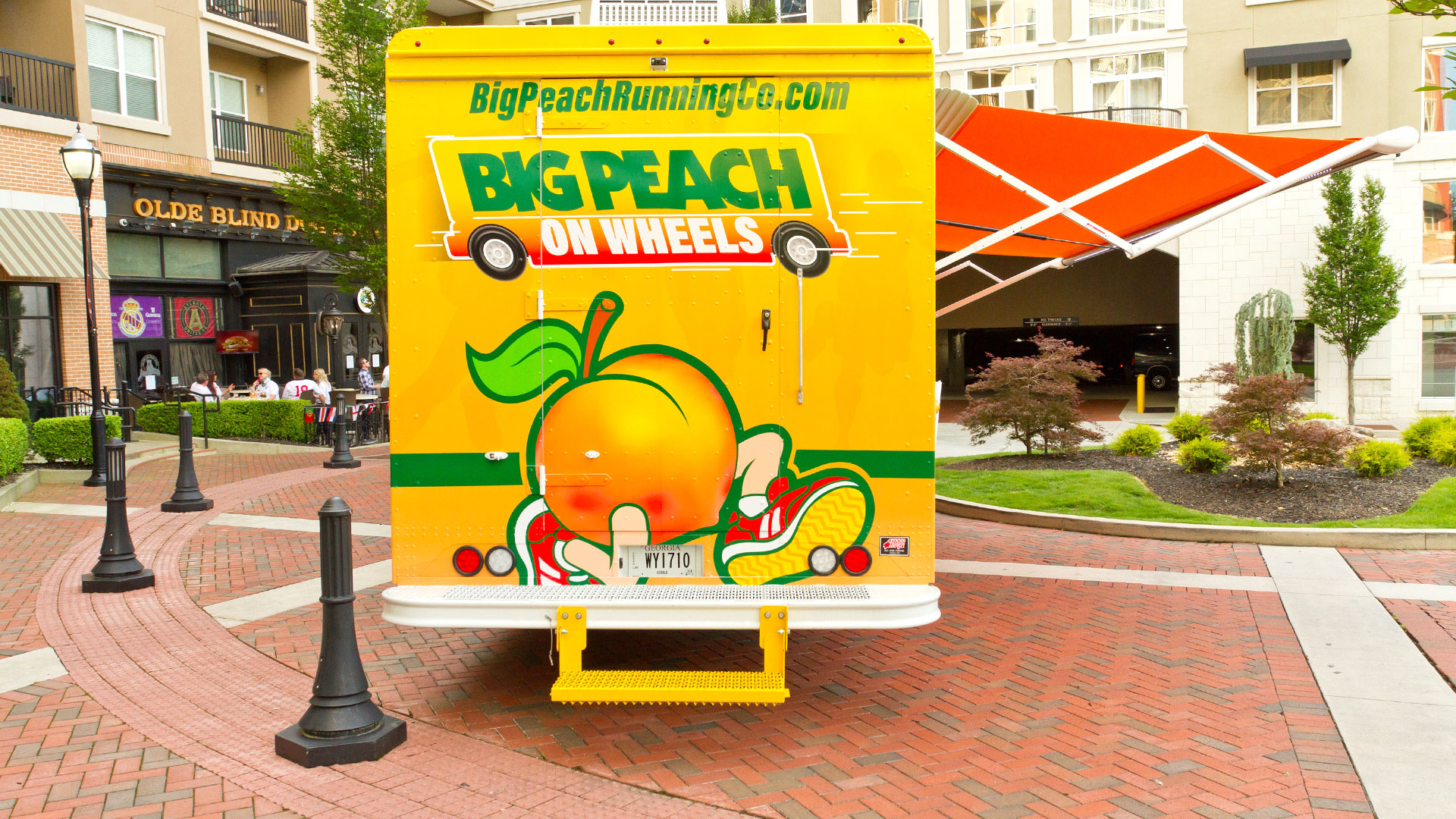 Big Peach On Wheels History